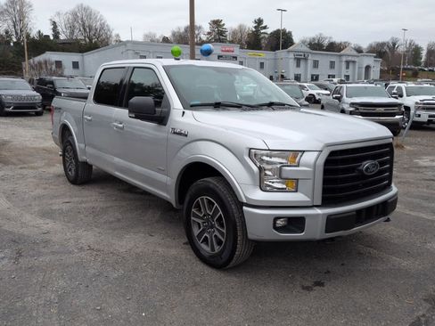 Used 2017 Ford F150 XLT w/ Equipment Group 302A Luxury image 2
