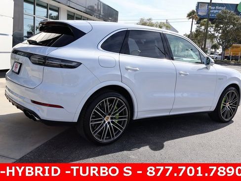 Used 2023 Porsche Cayenne Turbo S image 8
