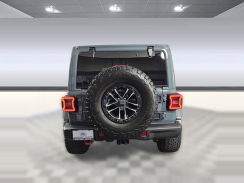 Used 2024 Jeep Wrangler Unlimited Rubicon image 9