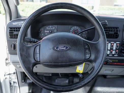 Used 2006 Ford F450 XL RWD image 26