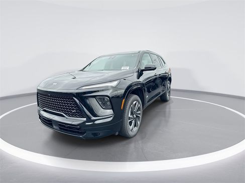 New 2026 Buick Enclave Sport Touring w/ LPO, Floor Liner Package image 4