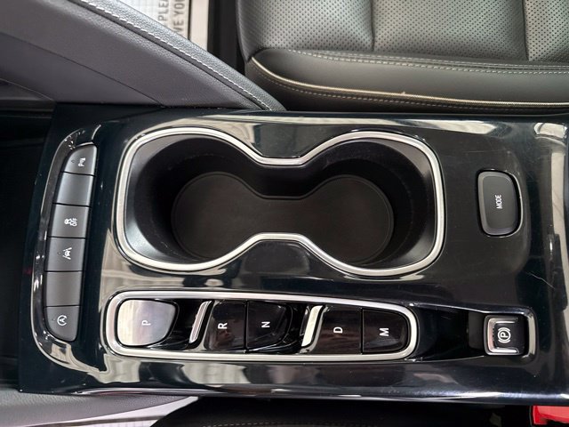 Used 2021 Buick Envision Essence w/ Sport Touring Package FWD image 8
