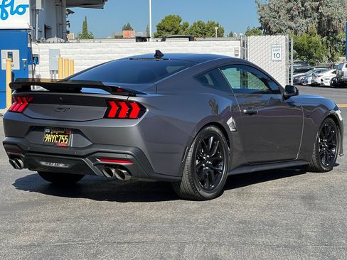 Used 2024 Ford Mustang GT RWD image 4