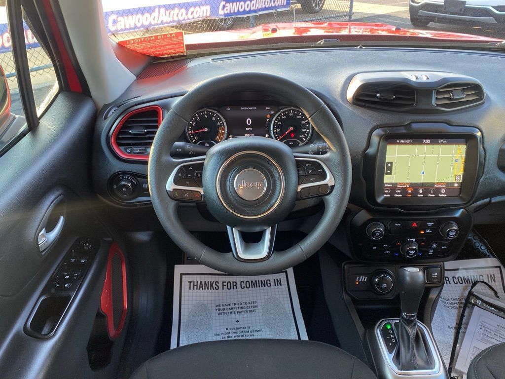 Used 2023 Jeep Renegade Latitude AWD/4WD image 19