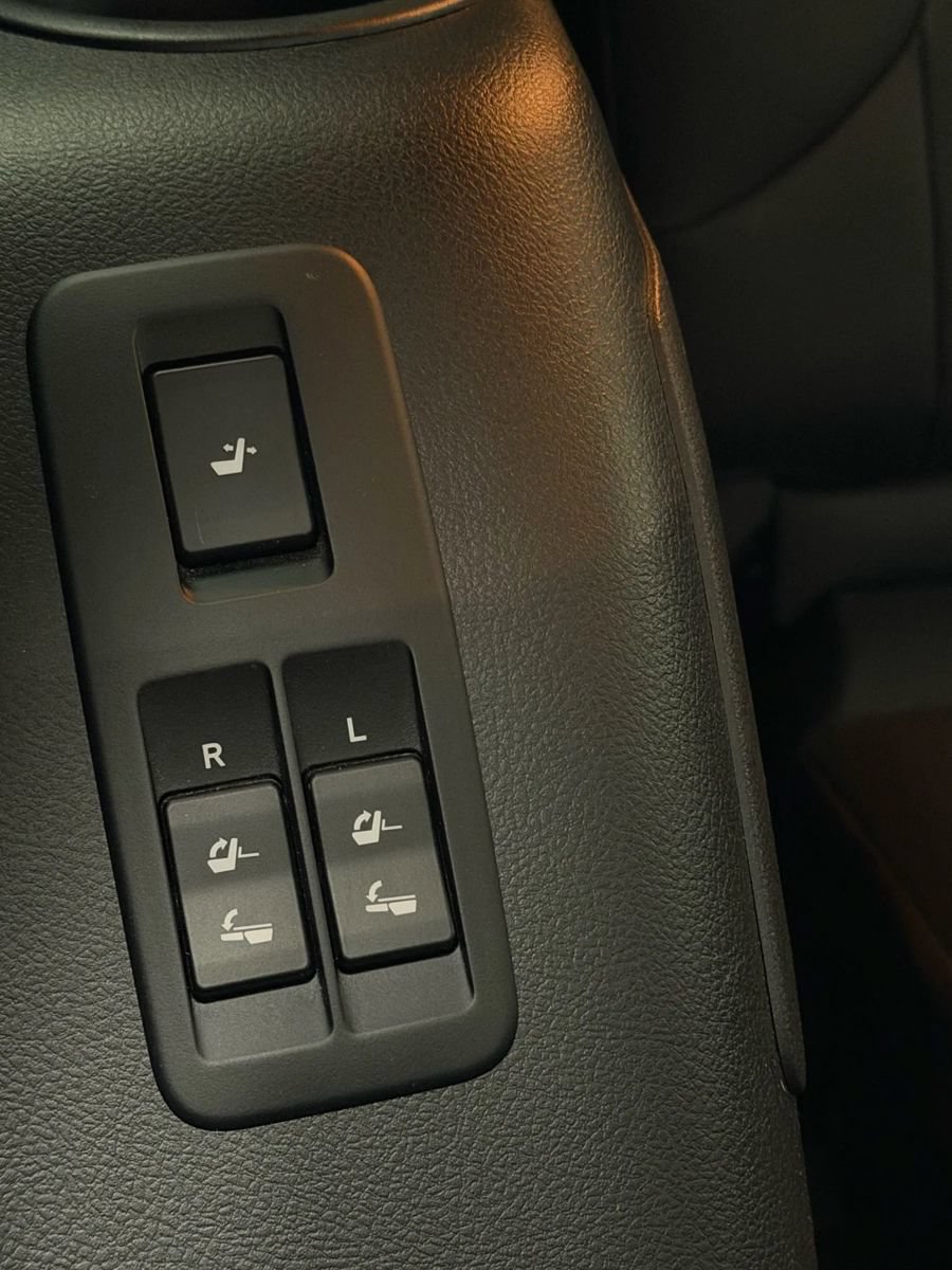 Used 2023 Lexus GX 460 Premium AWD/4WD image 19