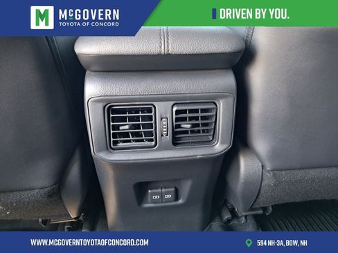 Used 2022 Toyota RAV4 Limited AWD/4WD image 18
