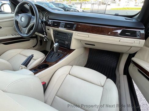 Used 2007 BMW 328i Convertible RWD image 18