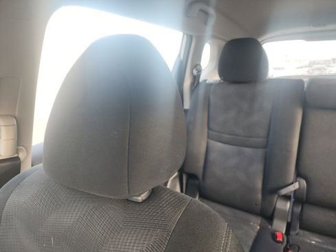 Used 2015 Nissan Rogue S image 21