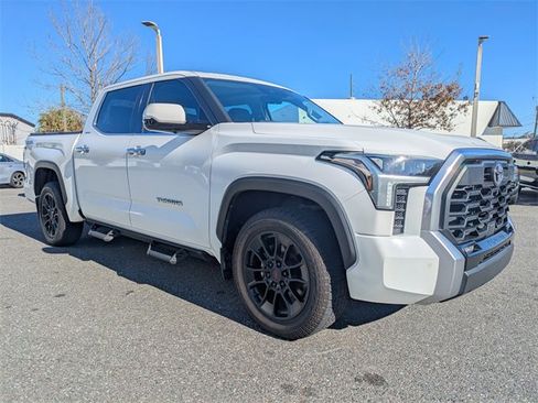 Used 2022 Toyota Tundra Limited image 11