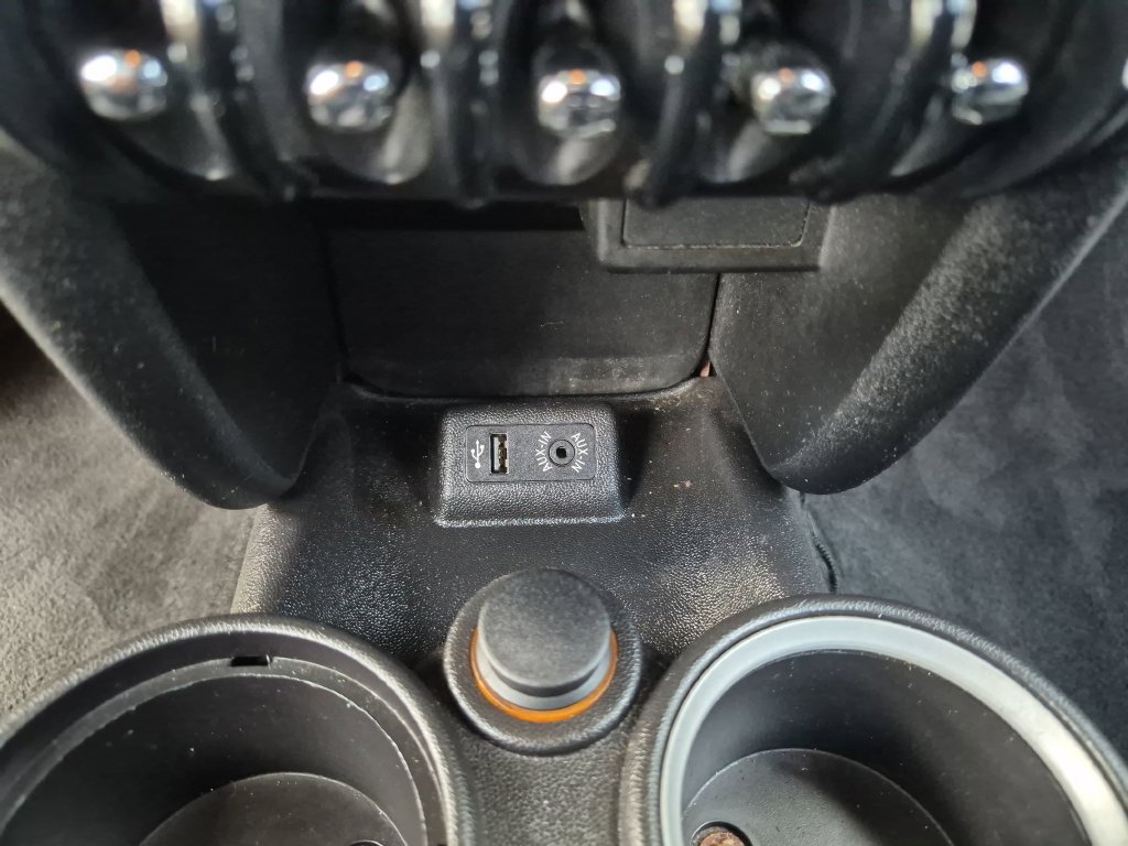 Used 2014 MINI Cooper Convertible FWD image 30