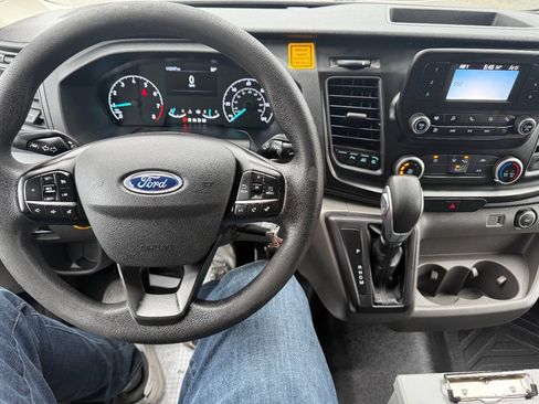 Used 2023 Ford Transit 250 Low Roof AWD image 18