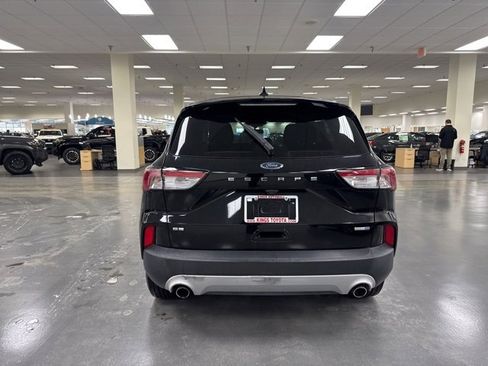 Certified 2024 Toyota Corolla Cross XLE image 42