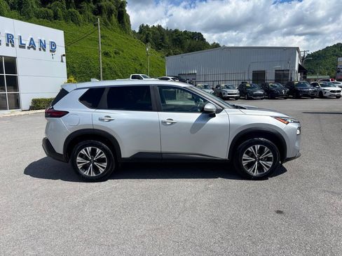 Used 2023 Nissan Rogue SV AWD/4WD image 5