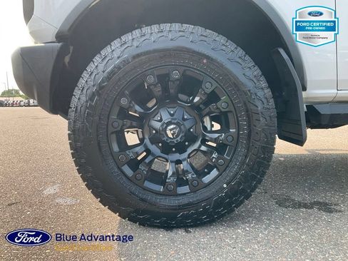 Used 2022 Ford Bronco 4-Door AWD/4WD image 28