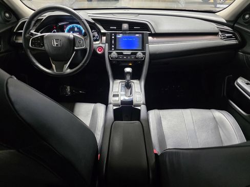 Used 2016 Honda Civic Touring image 18