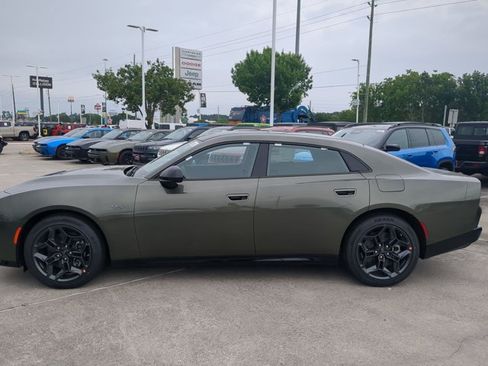 New 2026 Dodge Charger R/T w/ Blacktop Package AWD/4WD image 5