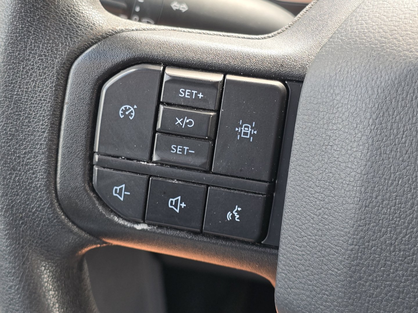 Used 2023 Ford F150 XLT AWD/4WD image 12