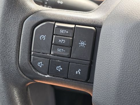 Used 2023 Ford F150 XLT AWD/4WD image 12