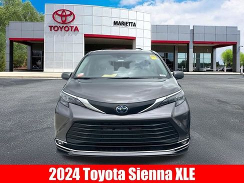 Certified 2024 Toyota Sienna XLE w/ XLE Plus Package FWD image 2
