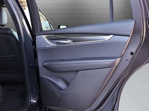Used 2022 Cadillac XT6 Sport AWD/4WD image 67