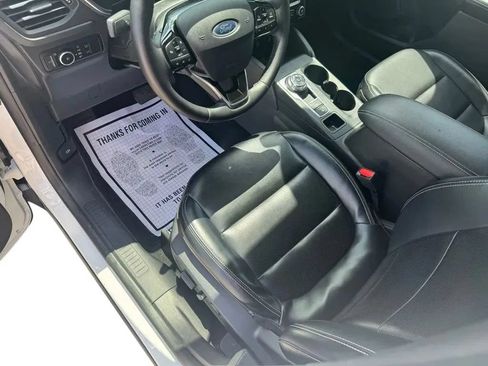 Used 2024 Ford Escape Platinum AWD/4WD image 10