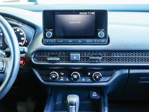 Used 2025 Honda HR-V LX image 22