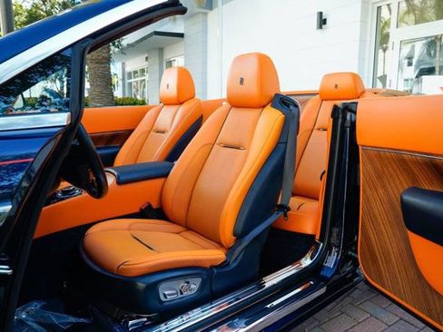 Used 2016 Rolls-Royce Dawn image 57