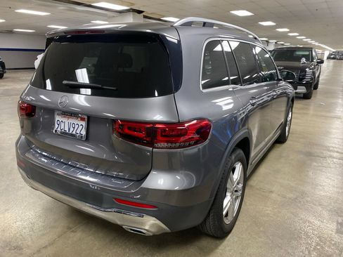 Used 2022 Mercedes-Benz GLB 250 image 3