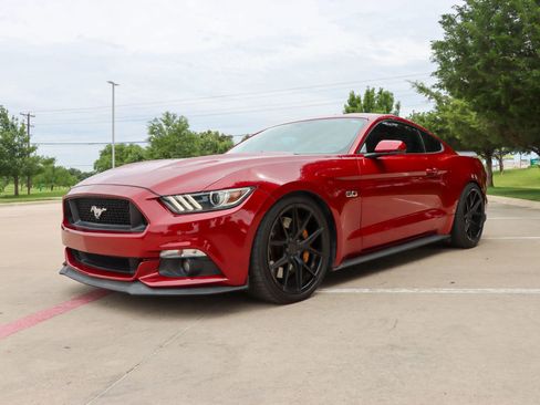 Used 2015 Ford Mustang GT Premium w/ GT Performance Package RWD image 3