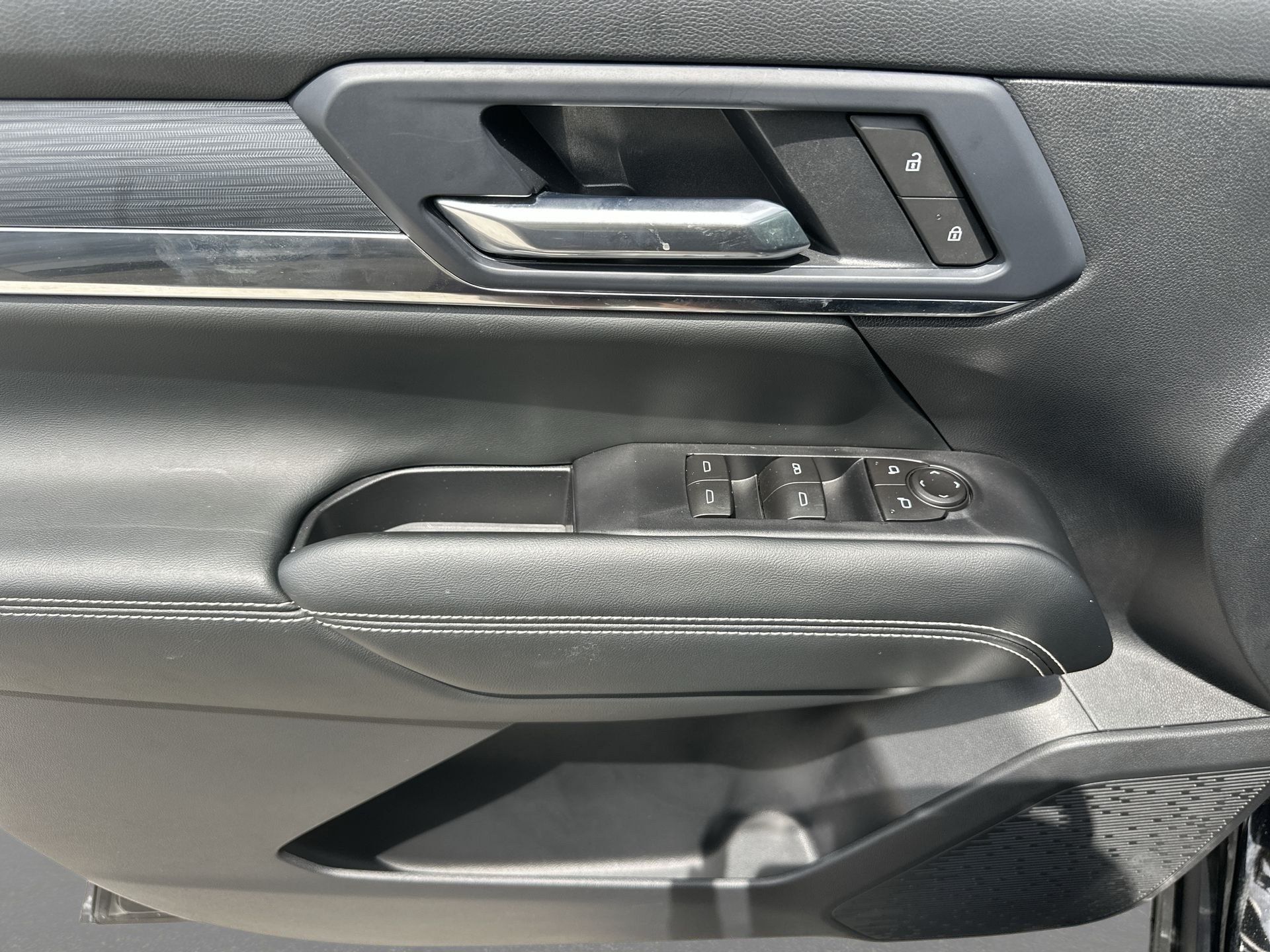 Certified 2026 GMC Terrain Elevation FWD image 23