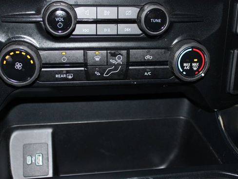 Used 2024 Ford F150 STX image 32