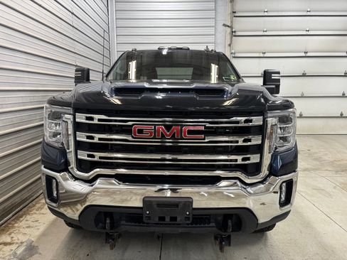 Used 2021 GMC Sierra 2500 SLE w/ SLE Value Package; AWD/4WD image 2