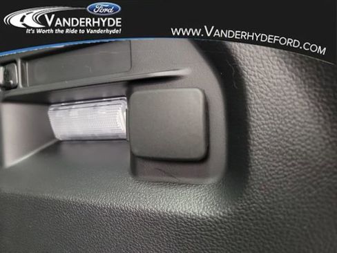 New 2026 Ford Explorer Active w/ Active Comfort Package image 9