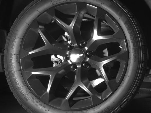 Used 2016 Chevrolet Tahoe LTZ AWD/4WD image 9
