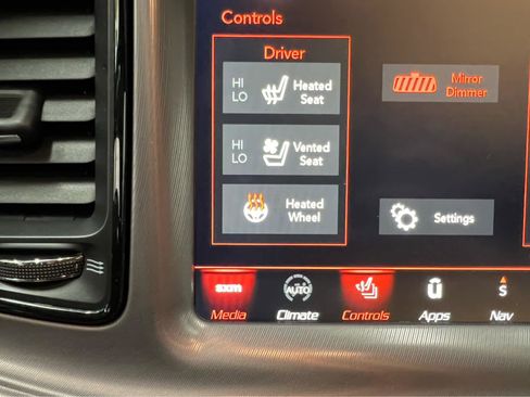 Used 2023 Dodge Challenger R/T w/ T/A Package image 5