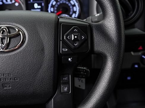 Used 2022 Toyota Tacoma SR RWD image 17