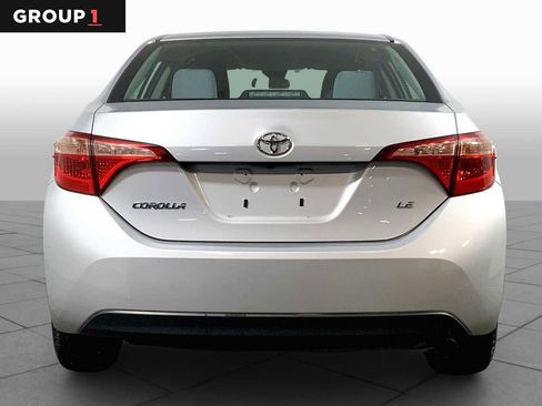 Used 2018 Toyota Corolla LE image 4