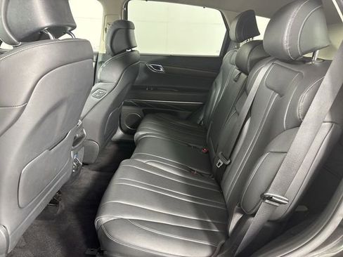Used 2024 Genesis GV80 2.5T AWD/4WD image 22