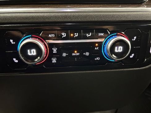 Used 2024 GMC Sierra 2500 SLE w/ SLE Convenience Package AWD/4WD image 30