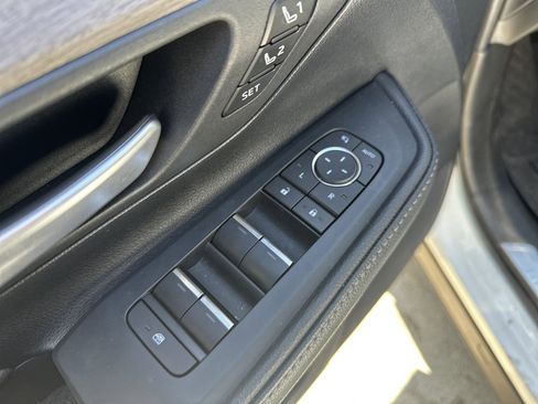 Used 2024 Toyota Grand Highlander AWD image 14