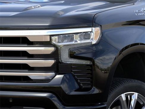 New 2025 Chevrolet Silverado 1500 High Country w/ High Country Premium Package image 10
