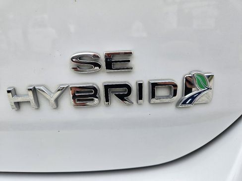 Used 2017 Ford C-MAX SE image 57