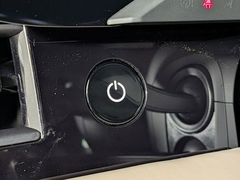 New 2026 Porsche Taycan image 36