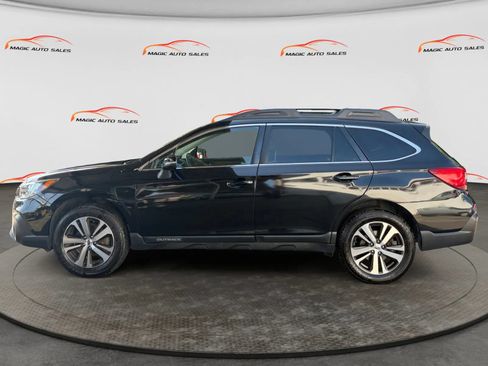 Used 2018 Subaru Outback 2.5i Limited AWD/4WD image 7