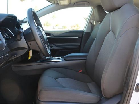 Used 2023 Toyota Camry LE image 9