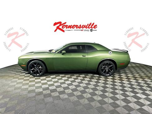 Used 2022 Dodge Challenger SXT w/ Blacktop Package image 4