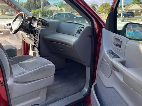 Used 2000 Ford Windstar SE image 15