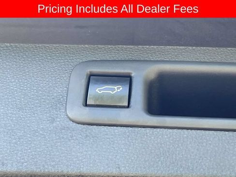 Used 2022 Toyota Highlander XSE AWD/4WD image 14
