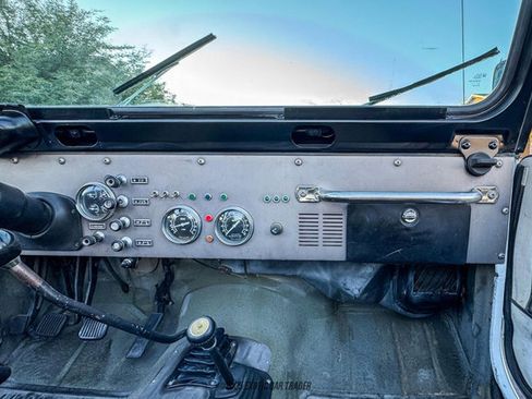 Used 1986 Jeep CJ 7 image 33