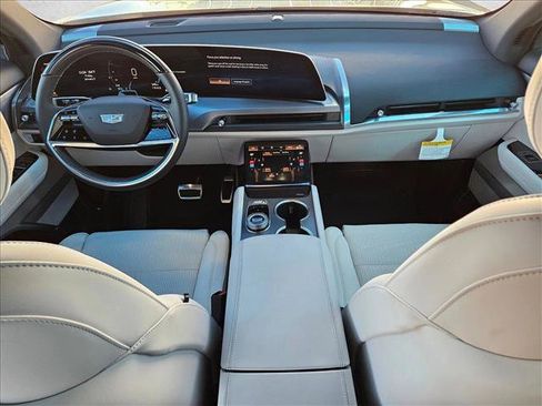 New 2026 Cadillac Vistiq Premium Luxury AWD/4WD image 16
